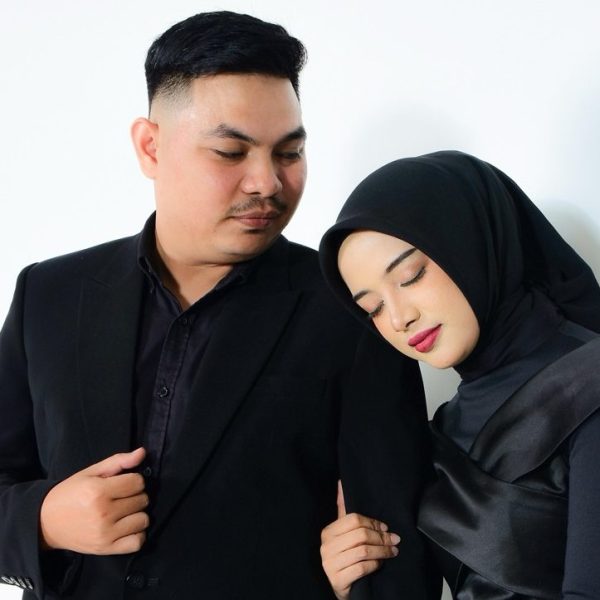 9ccae8a3-d783-413b-bdee-2abfcfac41e1 Besar