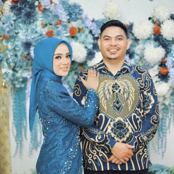 c40b0c4e-eaf3-4bf0-8658-860162dd88c2 Besar