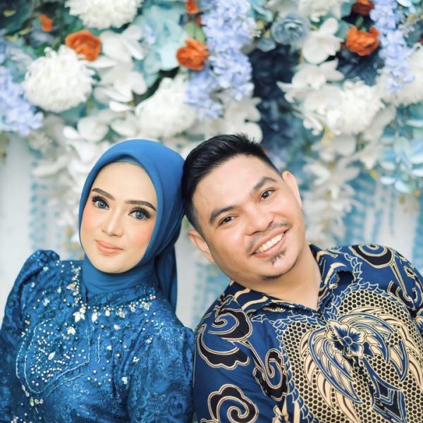 e0b0cdc2-7d5d-4682-9b21-6934143c2b7d Besar